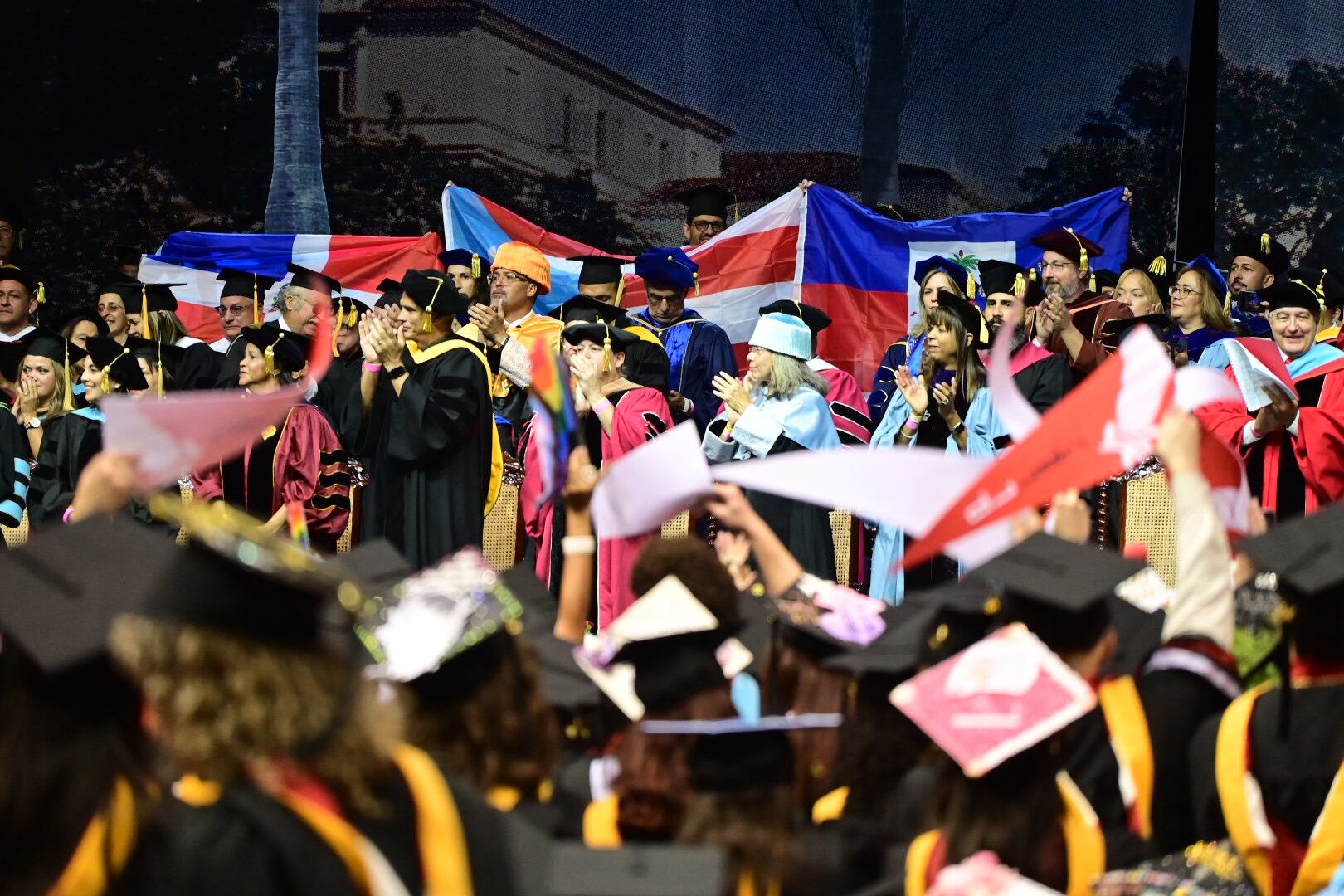 Graduación UPR Rio Piedras. Coliseo de PR San Juan.Metro PR 26 de junio de 2025