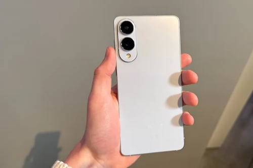 ¿Realmente generan interés los teléfonos ultra delgados? Una encuesta dice que no