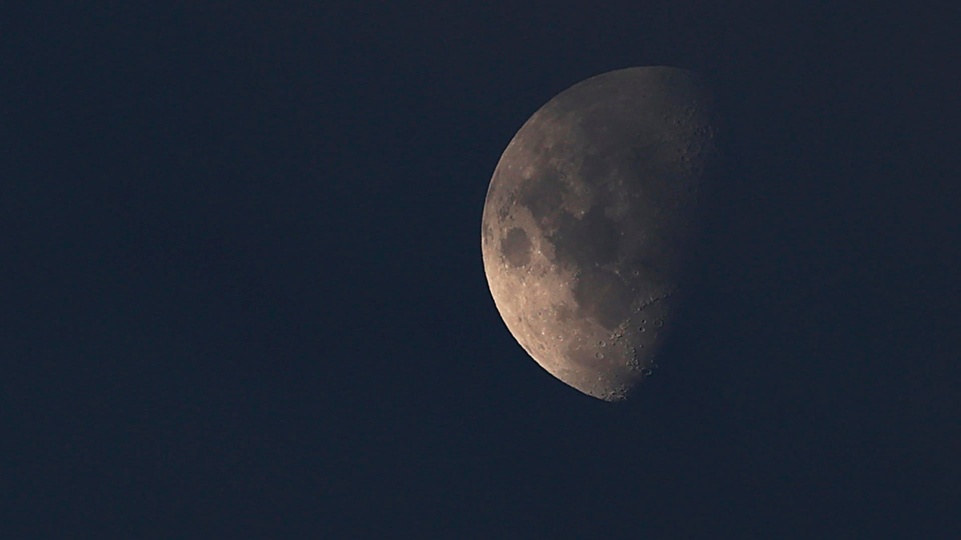 Luna