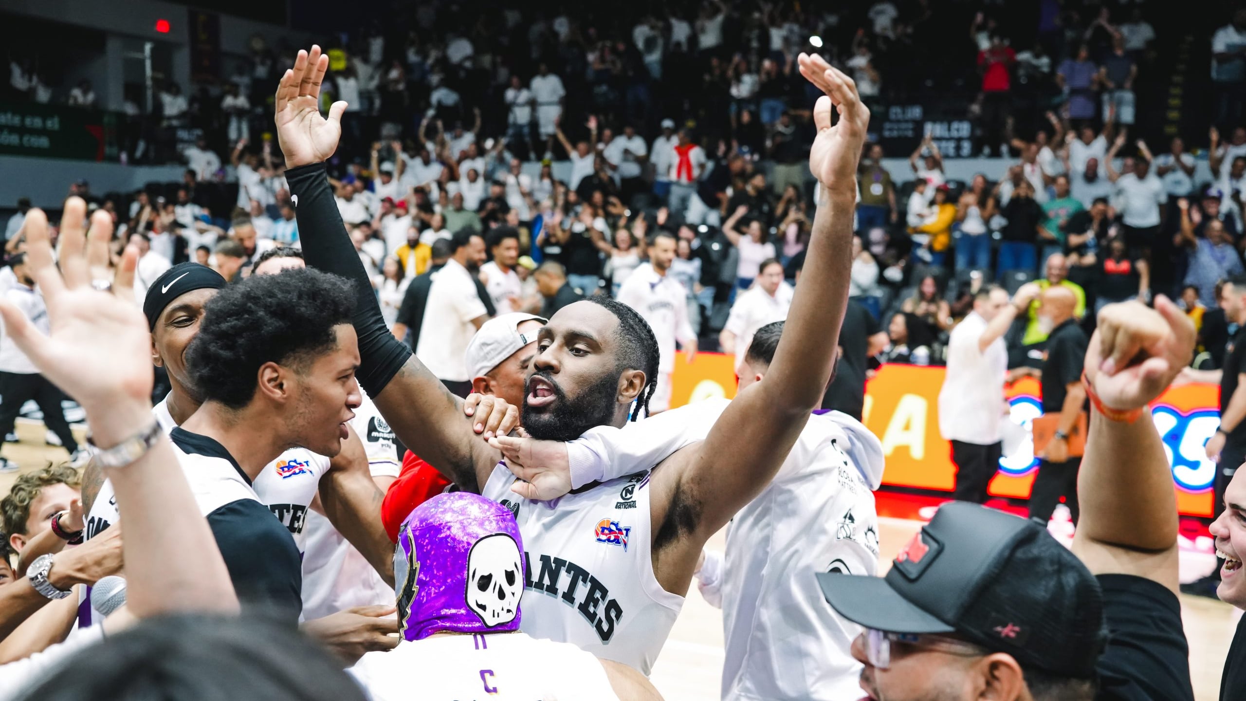 El momento clave del juego fue un canasto a media distancia de Jaylen Nowell en el último segundo de acción.