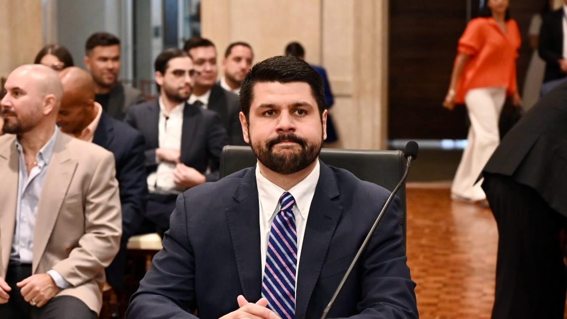Carlos J. Ríos Pierluisi.