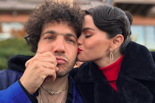 ¿Se acabó el amor? Acusan a Benny Blanco de comportamientos extraños con Selena Gomez a unos meses de casados