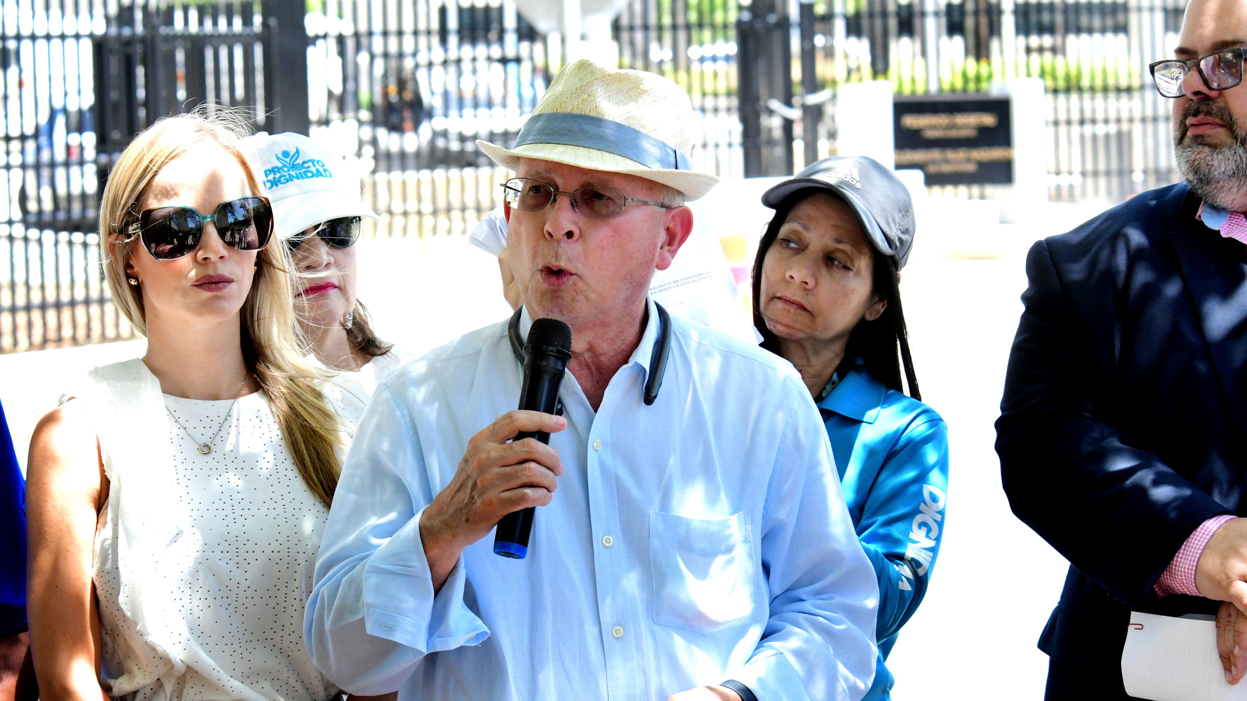 Conferencia de prensa del Partido Proyecto Dignidad