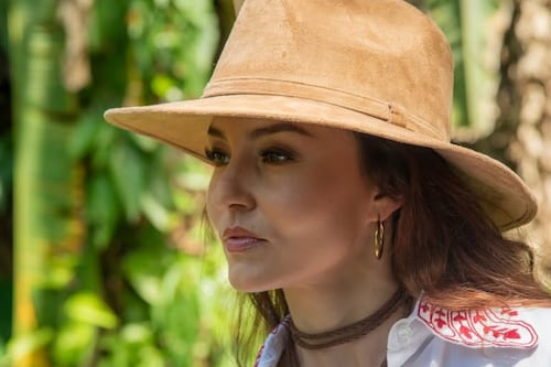 “Espectacular”: Angelique Boyer causa furor por su vestido de novia, así lució