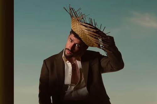 Comisionado de la NFL defiende elección de Bad Bunny para el Super Bowl