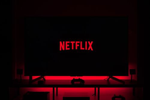 Estrenan tráiler de ‘Neón’, serie de Netflix producida por Daddy Yankee