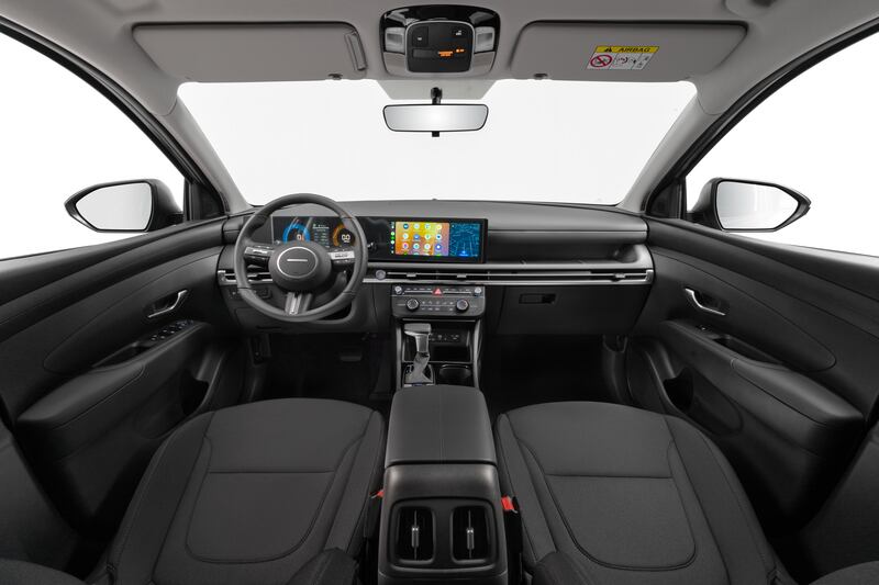 Prestaciones: 12,3 pulgadas integradas en un tablero flotante, conectividad Wireless Apple Car Play y Android Auto