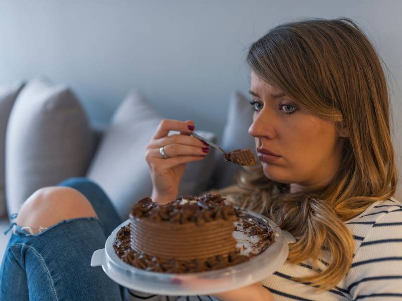 Alimentos con grasas y azúcares atentan contra la salud mental.